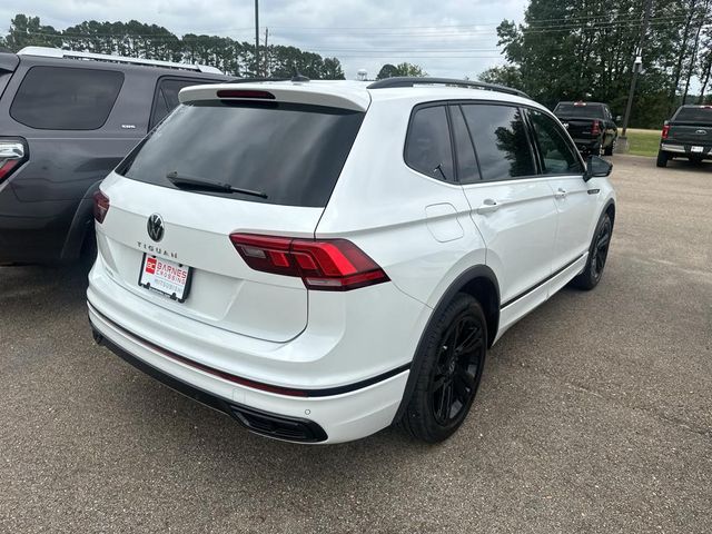 2023 Volkswagen Tiguan SE R-Line Black