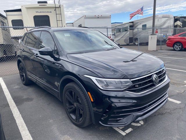 2023 Volkswagen Tiguan SE R-Line Black