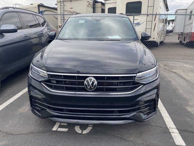 2023 Volkswagen Tiguan SE R-Line Black