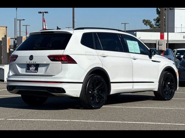 2023 Volkswagen Tiguan SE R-Line Black