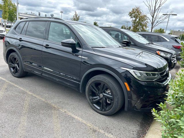 2023 Volkswagen Tiguan SE R-Line Black