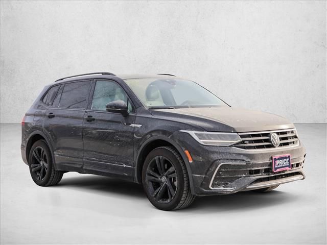 2023 Volkswagen Tiguan SE R-Line Black