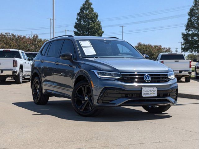 2023 Volkswagen Tiguan SE R-Line Black