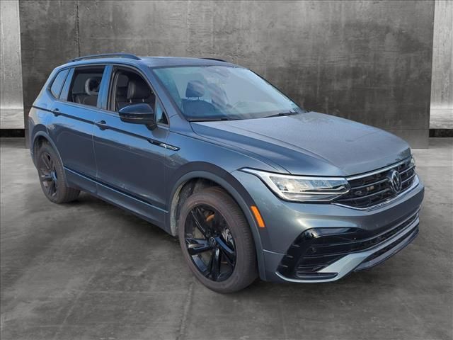 2023 Volkswagen Tiguan SE R-Line Black