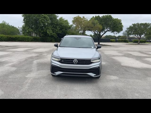 2023 Volkswagen Tiguan SE R-Line Black