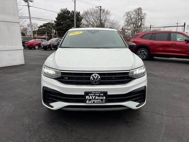 2023 Volkswagen Tiguan SE R-Line Black