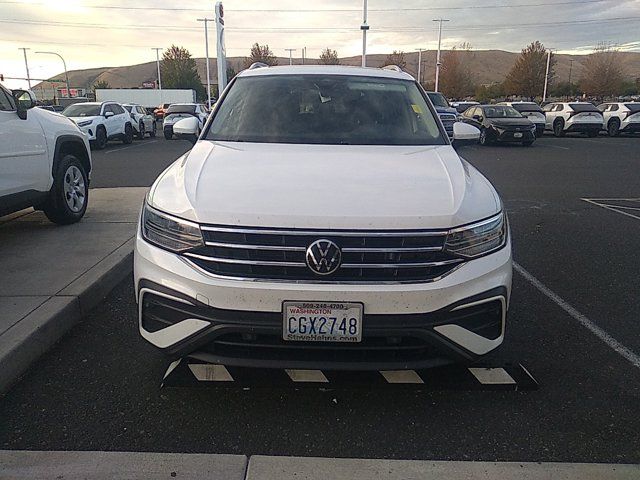 2023 Volkswagen Tiguan SE