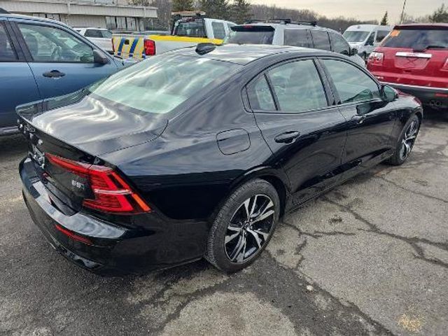 2023 Volvo S60 