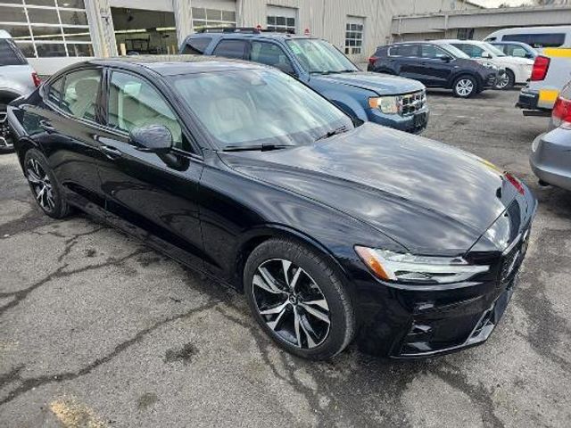 2023 Volvo S60 