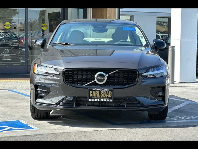 2023 Volvo S60 Core Dark Theme