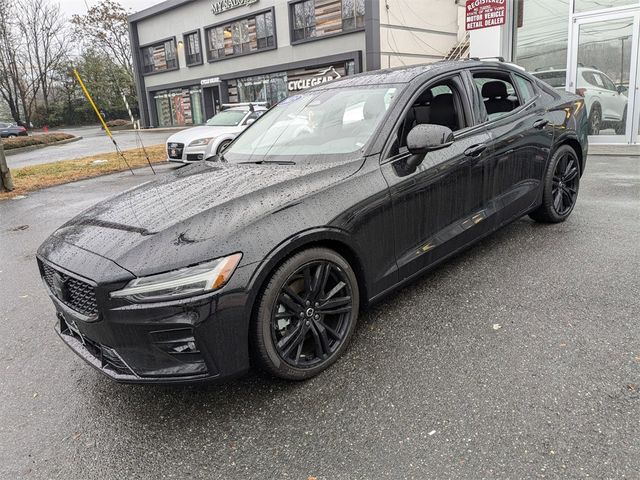 2023 Volvo S60 Plus Black Edition