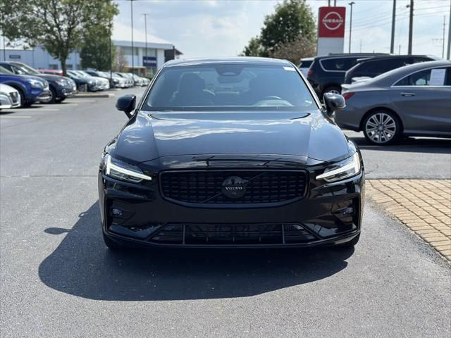 2023 Volvo S60 Plus Black Edition