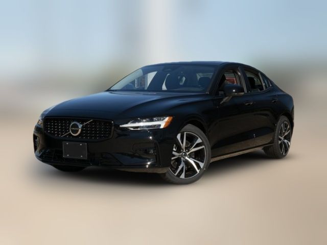 2023 Volvo S60 Plus Dark Theme