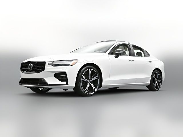 2023 Volvo S60 Plus Dark Theme
