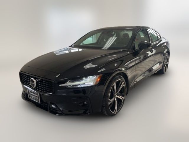 2023 Volvo S60 Core Black Edition