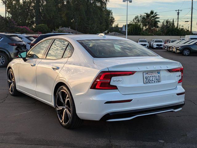 2023 Volvo S60 Ultimate Dark Theme