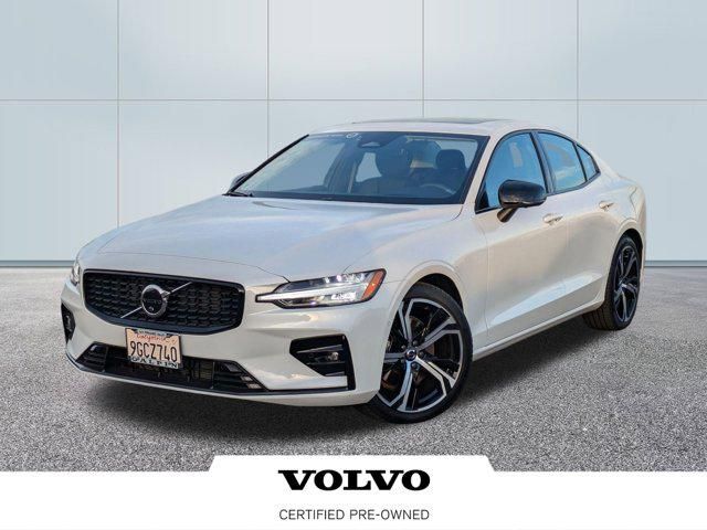 2023 Volvo S60 Ultimate Dark Theme