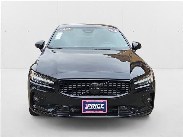 2023 Volvo S60 Plus Black Edition