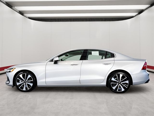 2023 Volvo S60 Ultimate Bright Theme