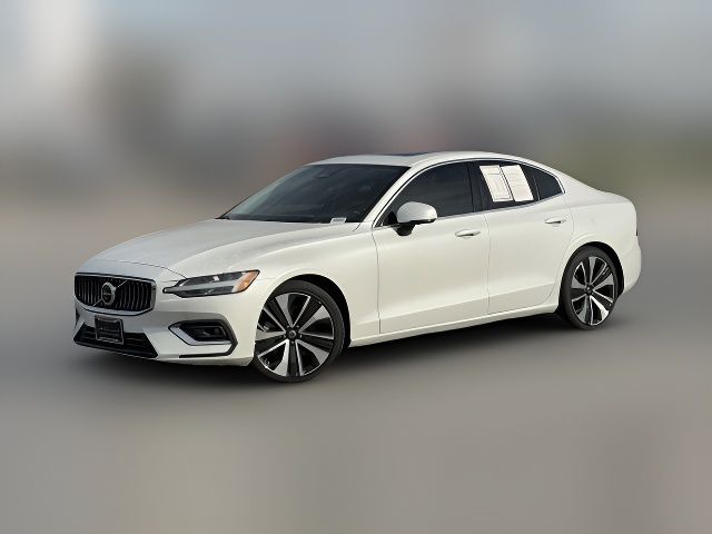 2023 Volvo S60 Ultimate Bright Theme