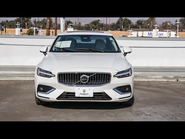 2023 Volvo S60 Ultimate Bright Theme