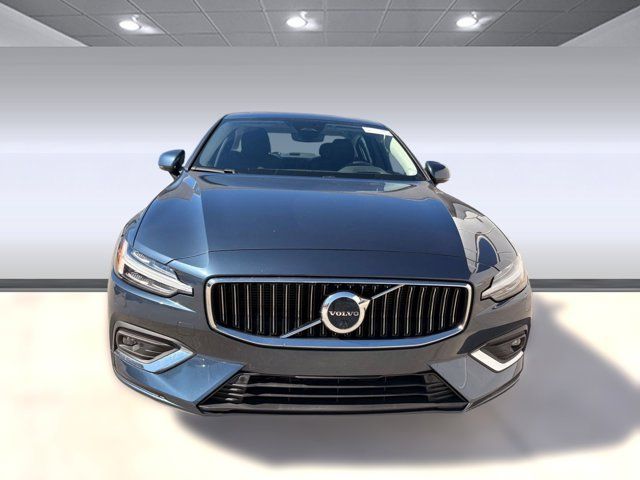 2023 Volvo S60 Ultimate Bright Theme