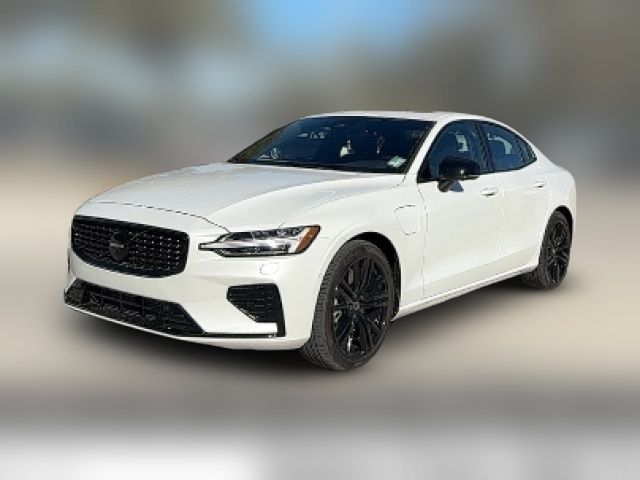 2023 Volvo S60 Recharge Plug-In Hybrid Plus Black Edition