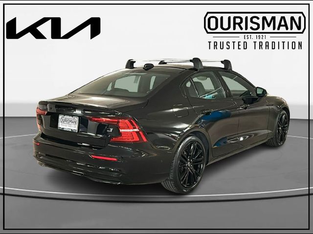 2023 Volvo S60 Recharge Plug-In Hybrid Plus Black Edition
