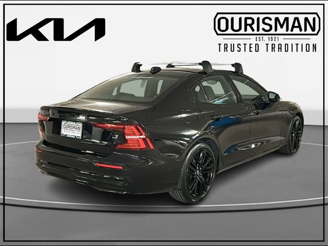 2023 Volvo S60 Recharge Plug-In Hybrid Plus Black Edition