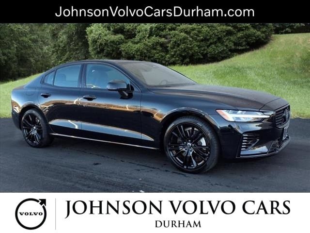 2023 Volvo S60 Recharge Plug-In Hybrid Plus Black Edition