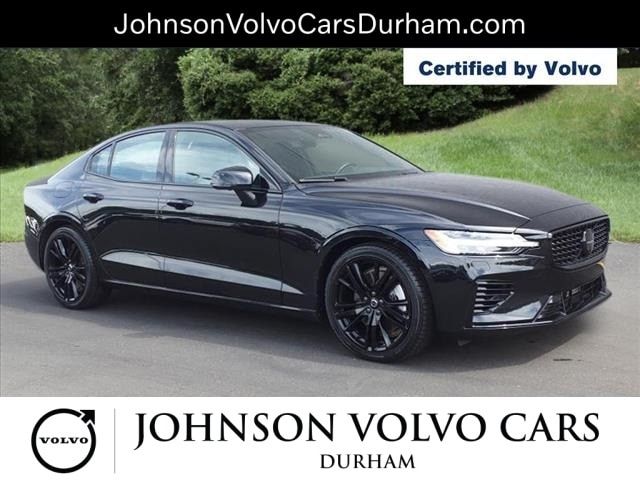 2023 Volvo S60 Recharge Plug-In Hybrid Plus Black Edition