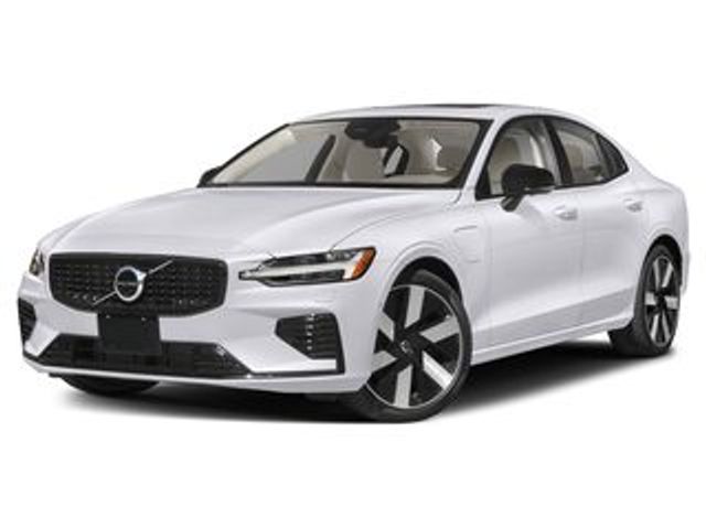 2023 Volvo S60 Recharge Plug-In Hybrid Plus Dark Theme