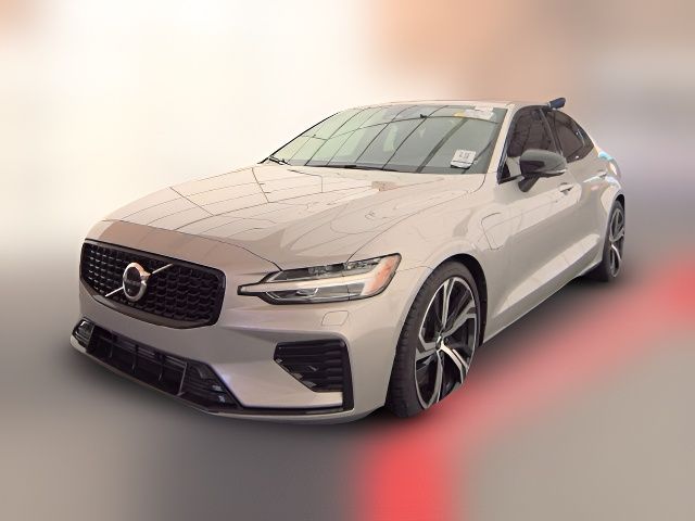 2023 Volvo S60 Recharge Plus Dark Theme