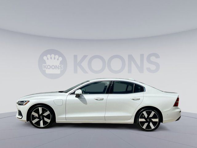 2023 Volvo S60 Recharge Plug-In Hybrid Ultimate Bright Theme