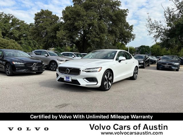 2023 Volvo S60 Recharge Plug-In Hybrid Ultimate Bright Theme