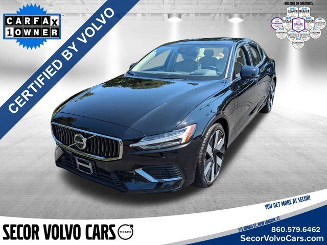 2023 Volvo S60 Recharge Plug-In Hybrid Ultimate Bright Theme