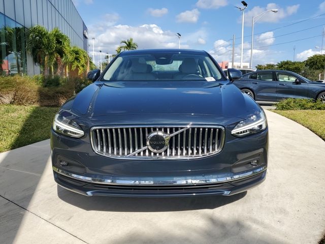 2023 Volvo S90 Plus