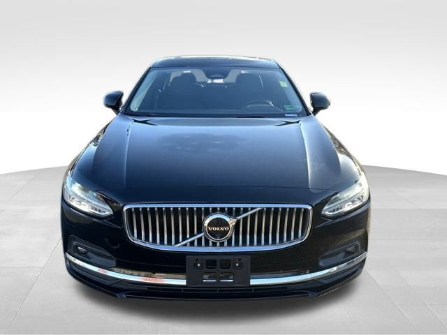 2023 Volvo S90 Plus