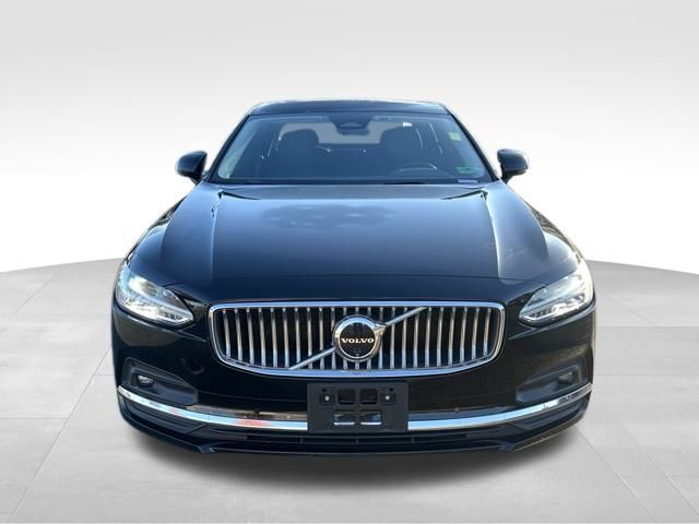 2023 Volvo S90 Plus