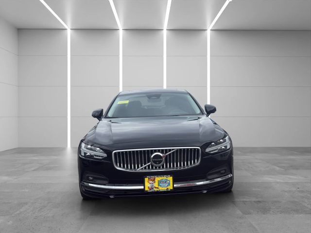 2023 Volvo S90 Plus