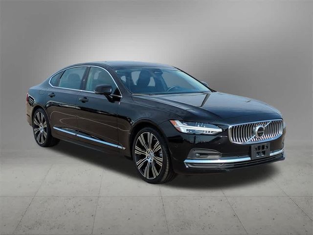 2023 Volvo S90 Plus Bright Theme