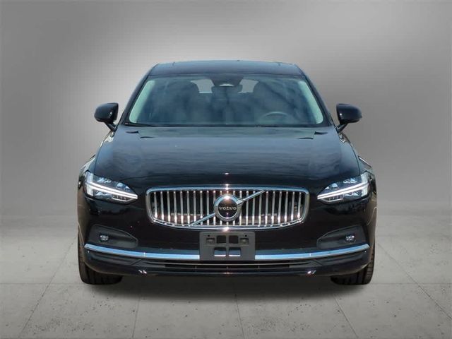 2023 Volvo S90 Plus Bright Theme