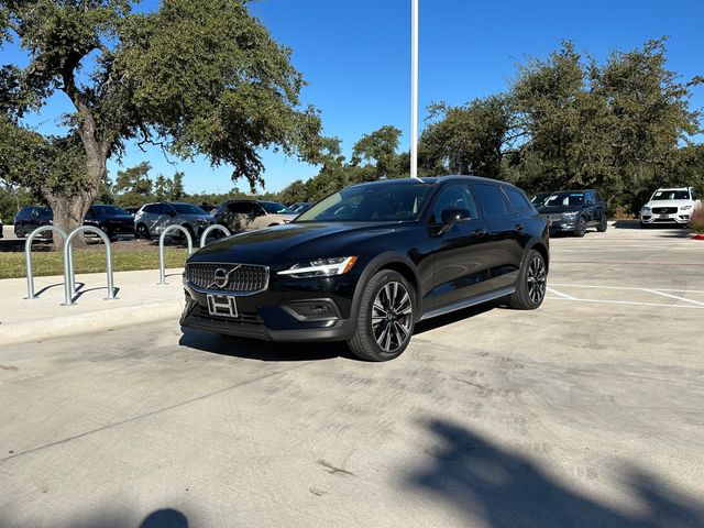 2023 Volvo V60 Cross Country Ultimate