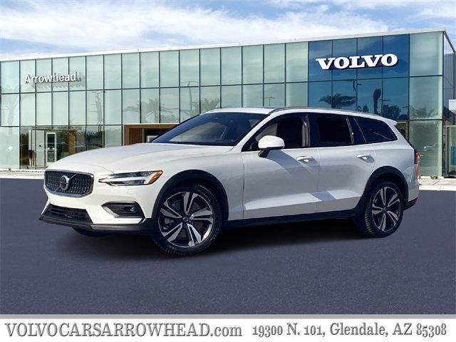 2023 Volvo V60 Cross Country Plus