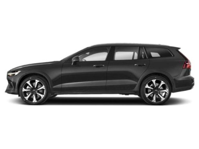 2023 Volvo V60 Cross Country Plus