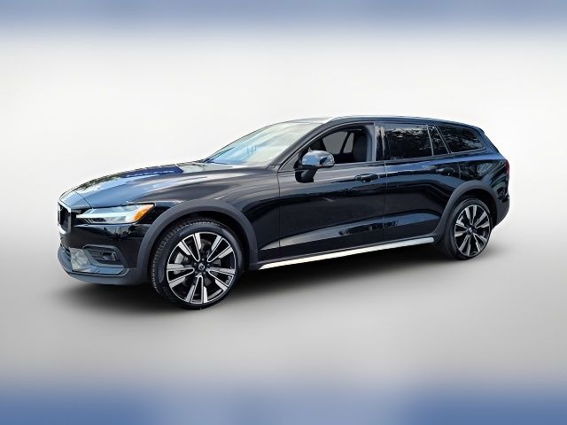 2023 Volvo V60 Cross Country Ultimate