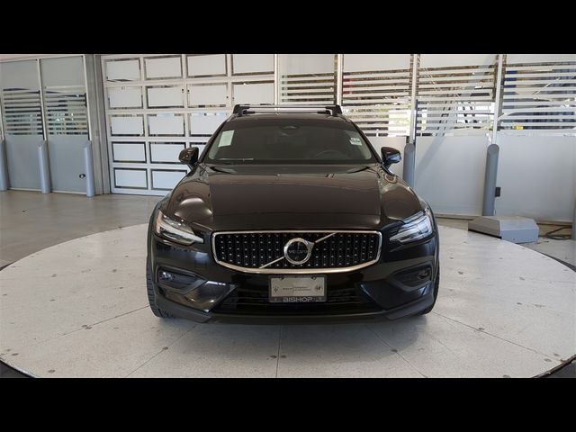 2023 Volvo V60 Cross Country Ultimate