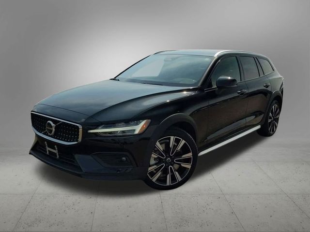 2023 Volvo V60 Cross Country Ultimate