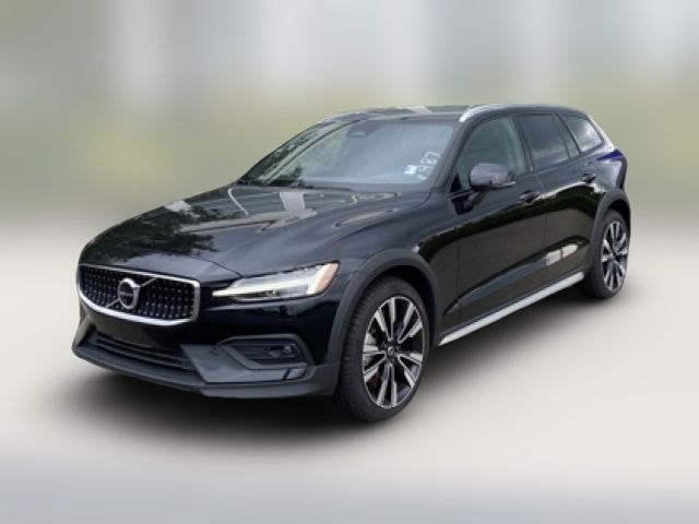 2023 Volvo V60 Cross Country Ultimate