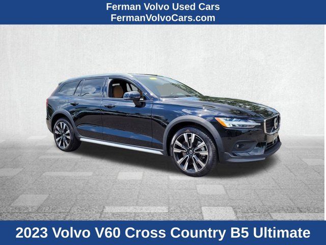 2023 Volvo V60 Cross Country Ultimate